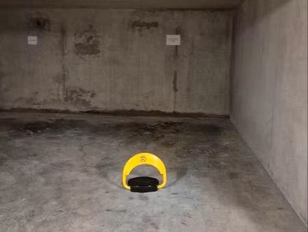 place de parking privée