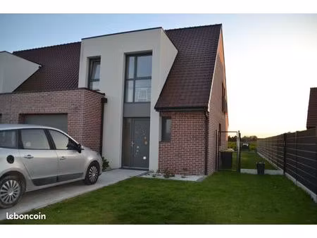 loue maison semi individuelle récente