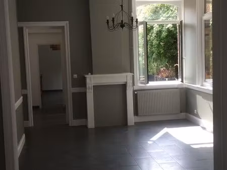 charmante maison de caractère – 5 pièces – 137 m² – seclin centre