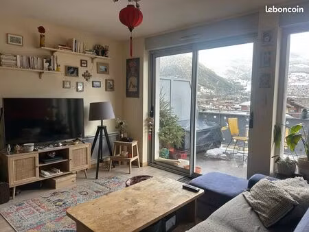 apt 2pc - centre ville - vue sur la vallée