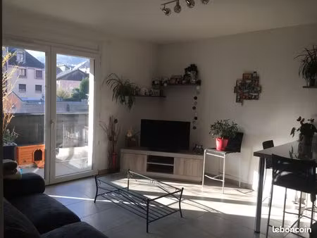 appartement t3 meublé + garage centre ville