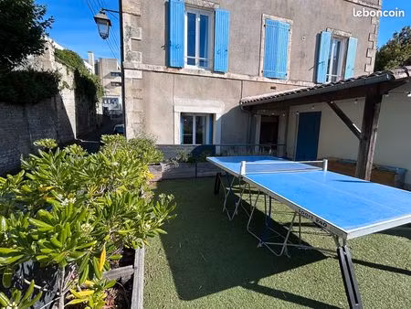 maison de ville 200 m² avec cour  rooftop et garage – hypercentre niort (brèche)