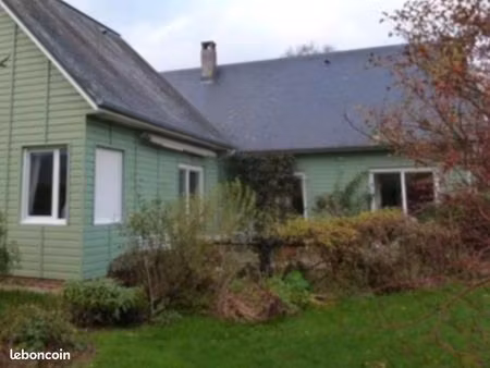 villa lumineuse et calme avec joli jardin de 1000 m2