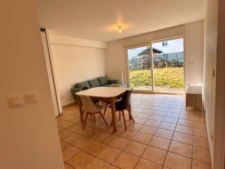 t2 meublé avec jardin