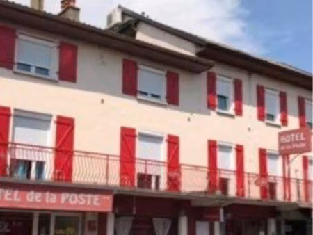 hôtel *bureau