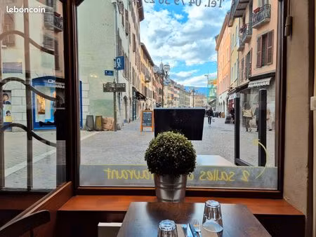 boutique 89 m² chambéry