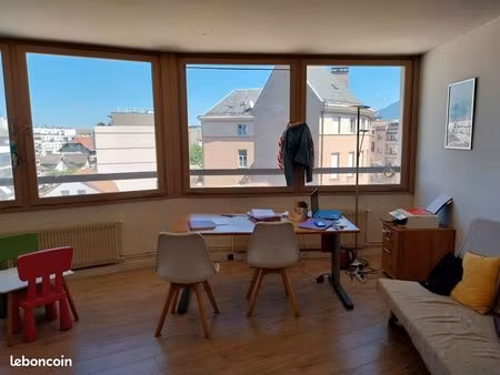 loue local professionnel