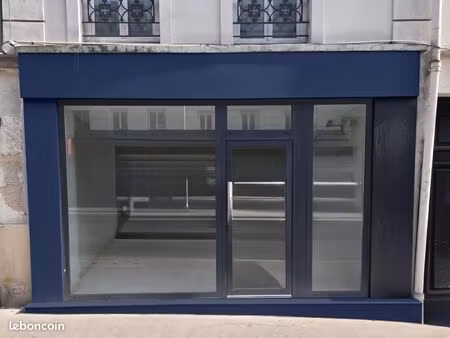 local 48 m² paris