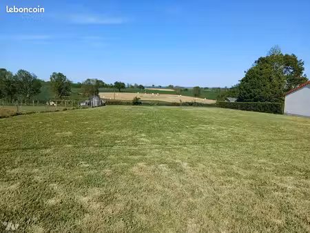 terrain 1639 m² scille