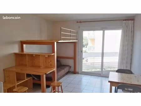 loue studio 23m2 avec terrasse