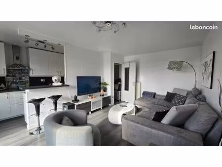 2 pièces secteur château