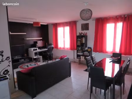 appartement t3 entièrement meublé et tout équipé de 66 m² lumineux et proche des transport