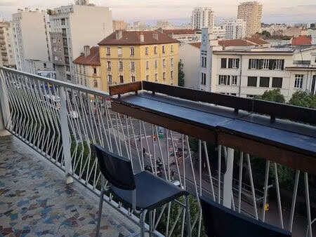 appartement 3 chambres gratte-ciel