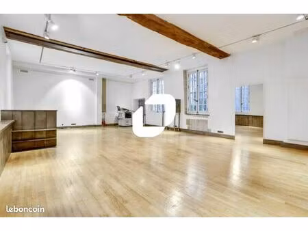 bureau 106 m²