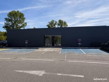 local commercial 1186 m²