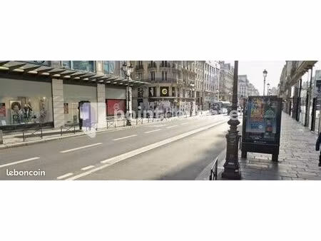 local commercial 65 m²