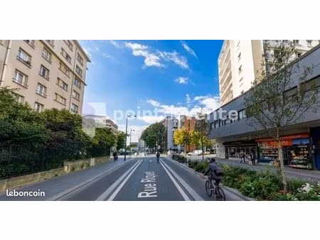 local commercial 150 m²