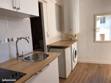 avignon im - proche place des carmes