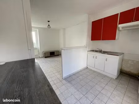 studio 1 pièce 24 m²