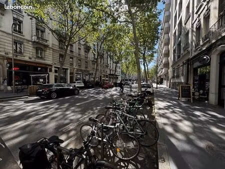 bureaux 86 m²