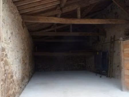 hangar  grange  box  stockage