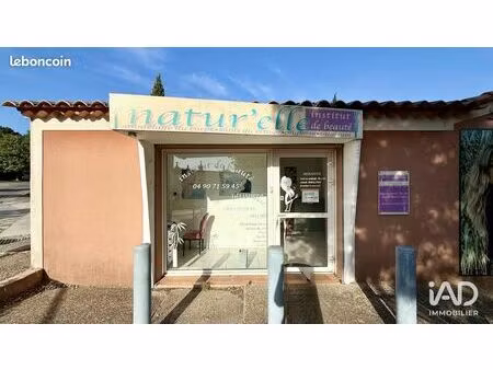 local 46 m² robion
