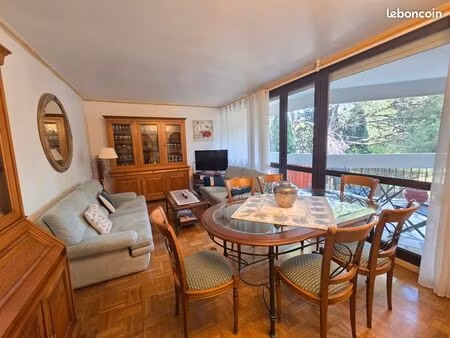 appartement 4 pièces avec balcon et garage