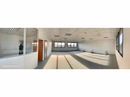 villeurbanne – bureau 200 m² – site sécurisé  clim  bornes ve – dispo immédiate