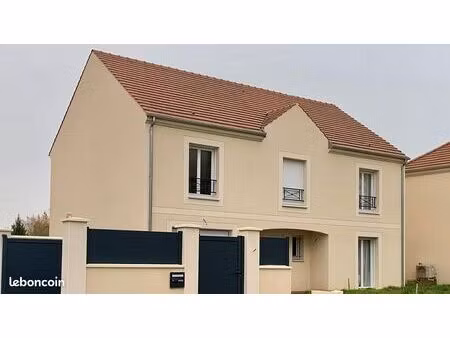 maison 6 pièces 151 m²