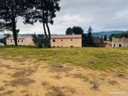 terrain 400 m² cadenet