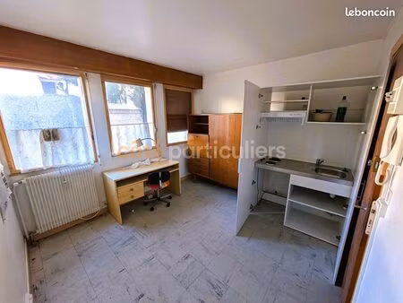 appartement 1 pièce 11 m²