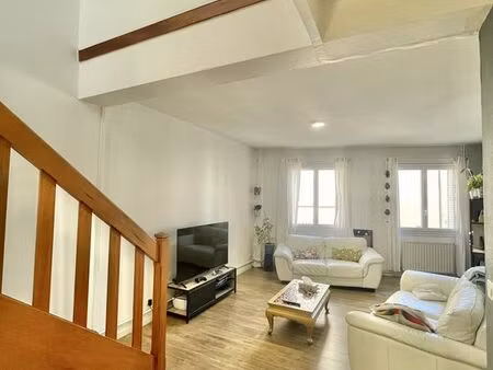 triplex 4 pièces 102 m²