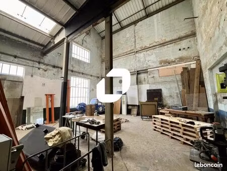 local d'activité 255 m²