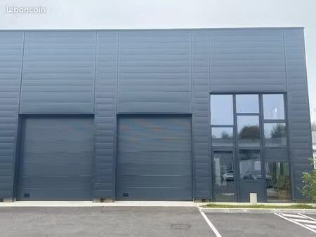 local d'activité 212 m²