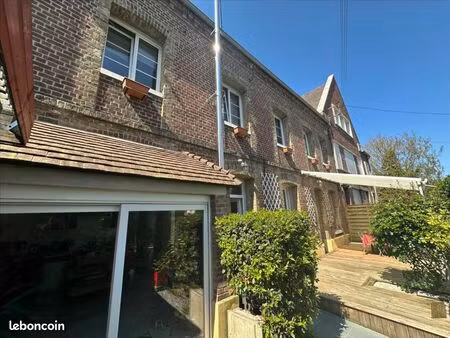 maison de ville 7 pièces 140 m²