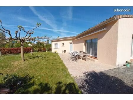 maison . 4 pièces . 111 m²