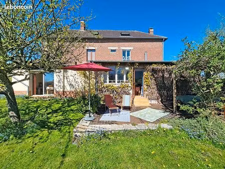 maison 8 pièces 195 m²