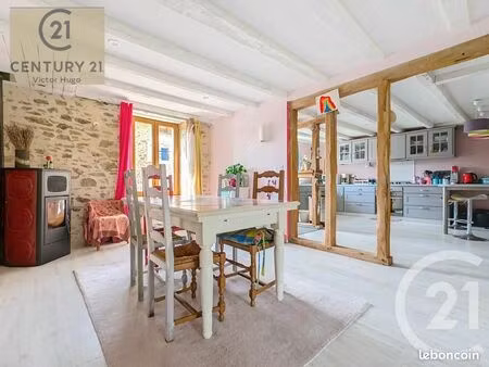 maison 7 pièces 204 m²
