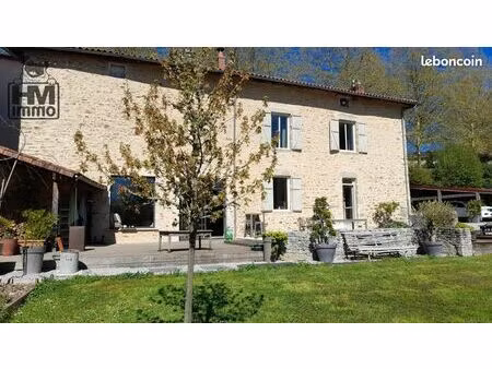 longère 6 pièces 211 m²