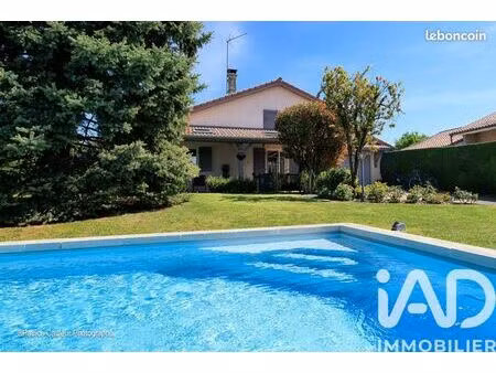 maison familiale 5 pièces 123 m²