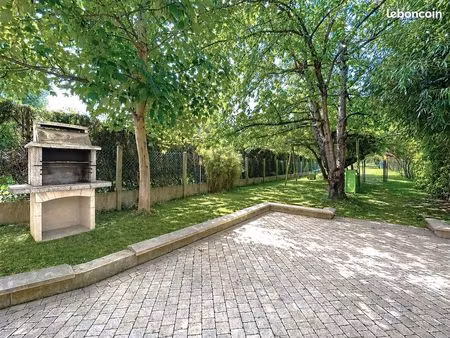 maison familiale 131 m² | centre village | grand jardin arboré