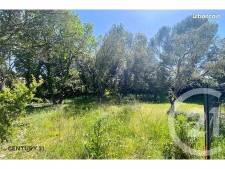 terrain 900 m² saint didier