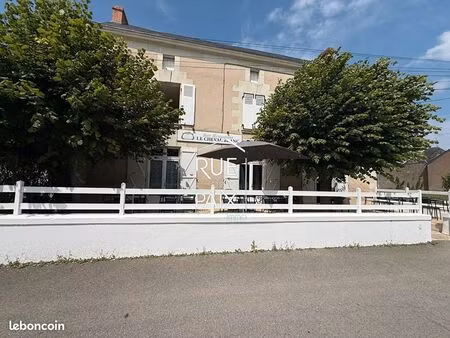 fonds de commerce 280 m² monts sur guesnes