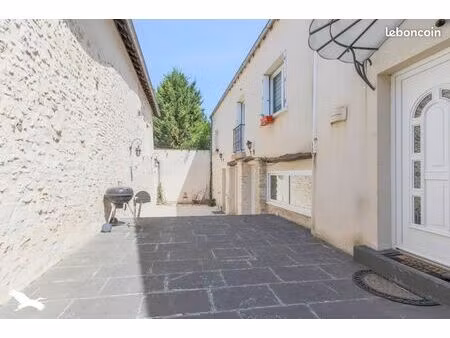 maison 5 pièces 157 m²