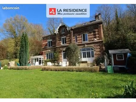 maison 12 pièces 240 m²