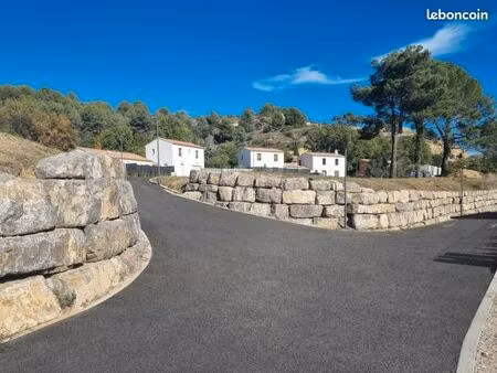terrain 450 m² cadenet