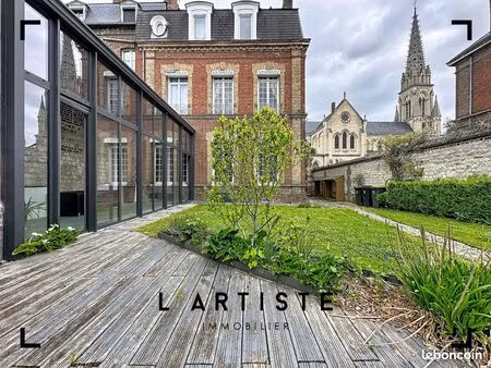 maison 10 pièces 237 m²