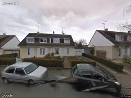 maison t4 3 chambres+ garage + jardin+ véranda