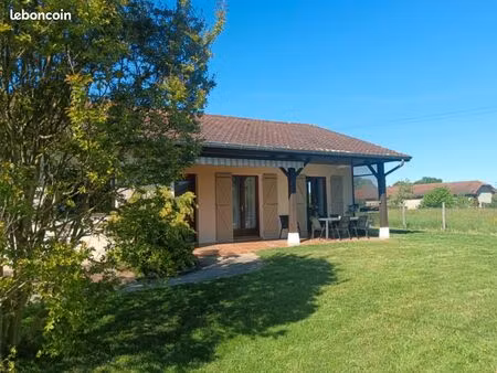 maison de plain pied rénovée 103 m2 - terrain 1800 m2 - 3 chambres
