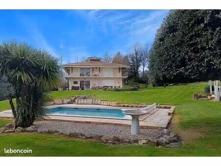 maison en viager 8 pièces 217 m²